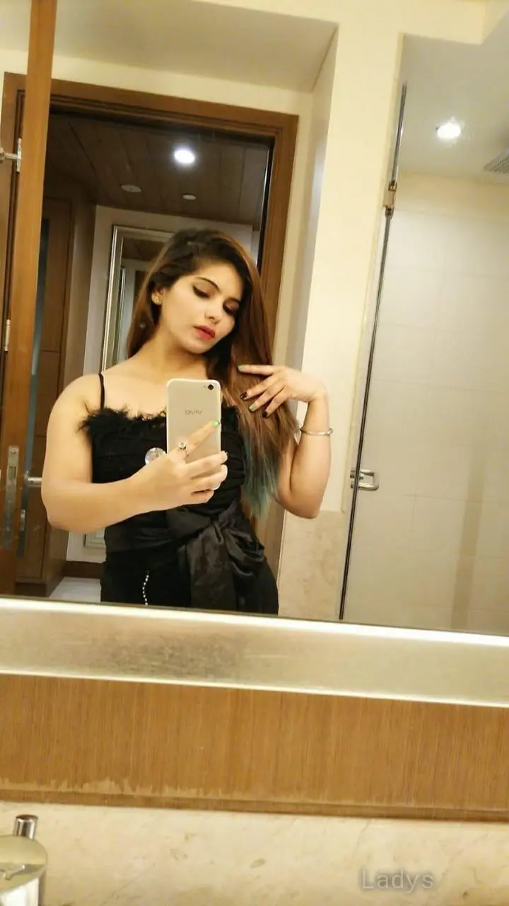 Monika, 24 years beautiful nude Kolkata escorts girl, height 154 sm, Weight  kg