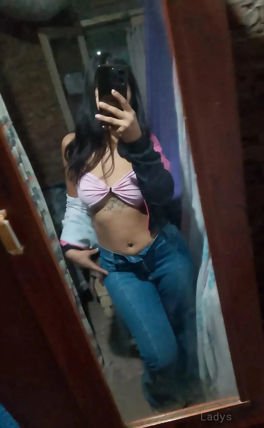 Muskan, 24 years beautiful nude Kolkata escorts girl, height 165 sm, Weight kg