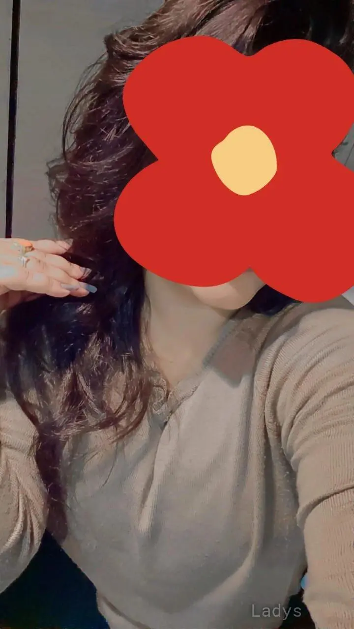 Ola, 23 years beautiful nude Kolkata escorts girl, height 163 sm, Weight kg
