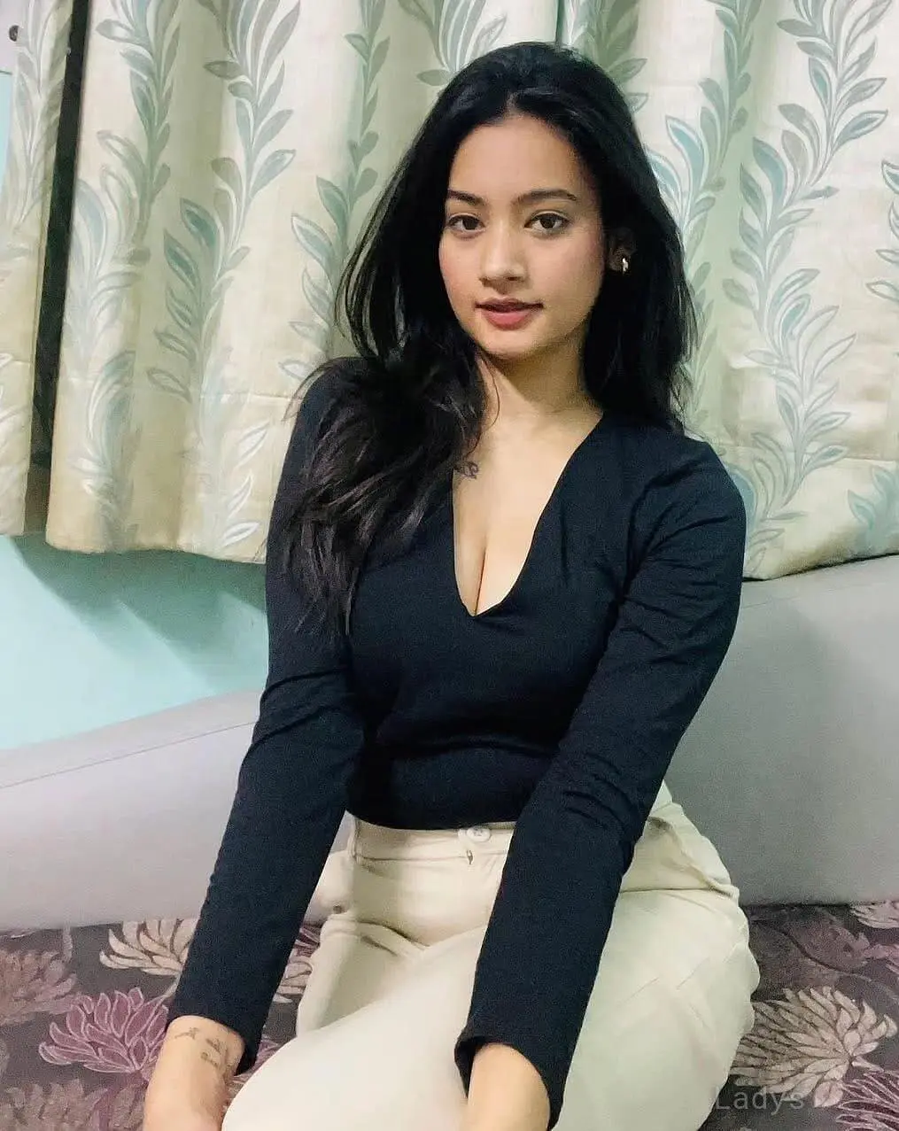 Ragini, 23 years beautiful nude Kolkata escorts girl, height 155 sm, Weight  kg