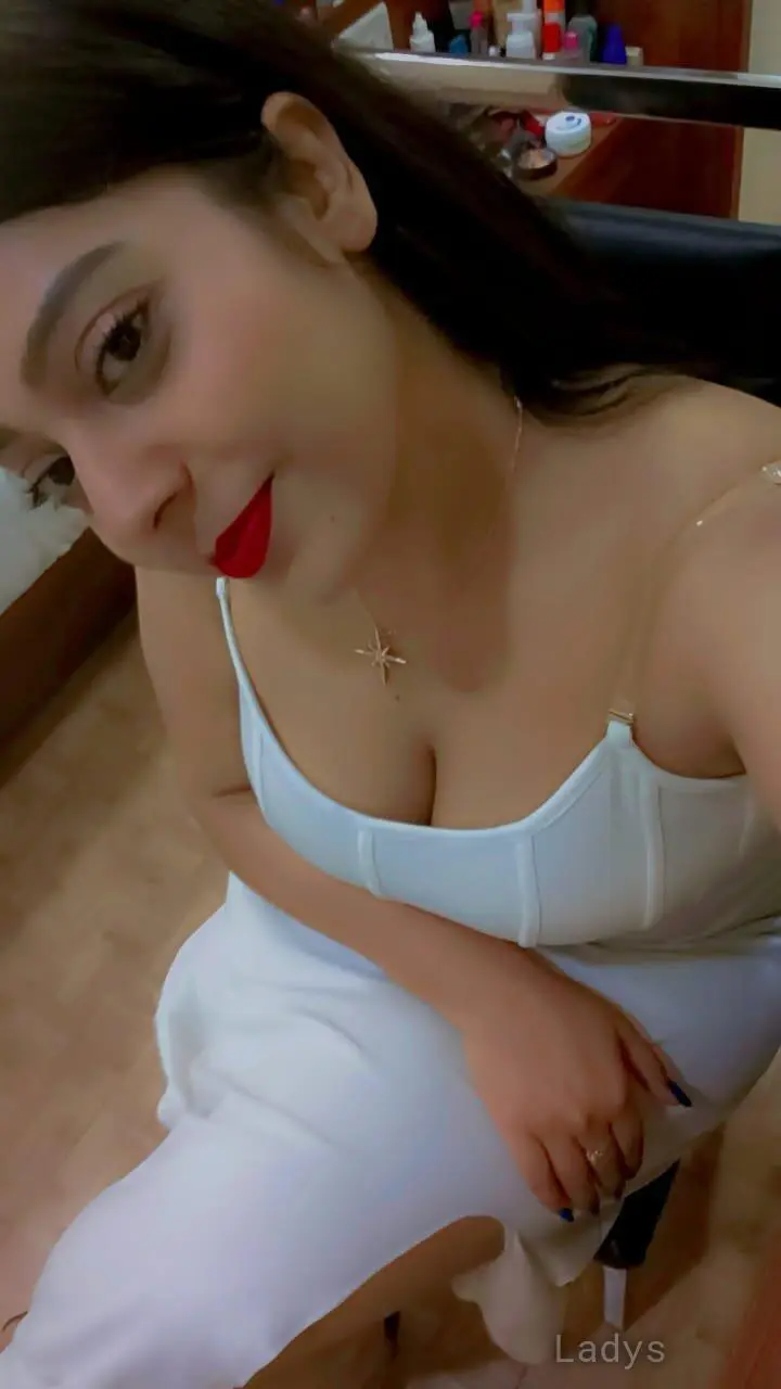 Shanvi, 22 years beautiful nude Kolkata escorts girl, height 173 sm, Weight  kg