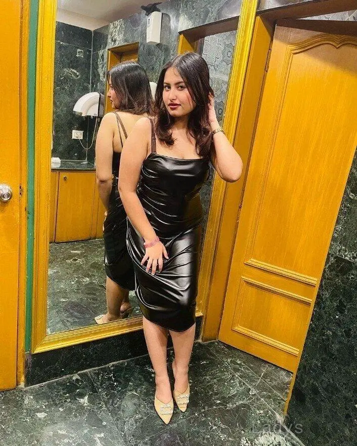 Shital, 26 years beautiful nude Kolkata escorts girl, height 170 sm, Weight  kg