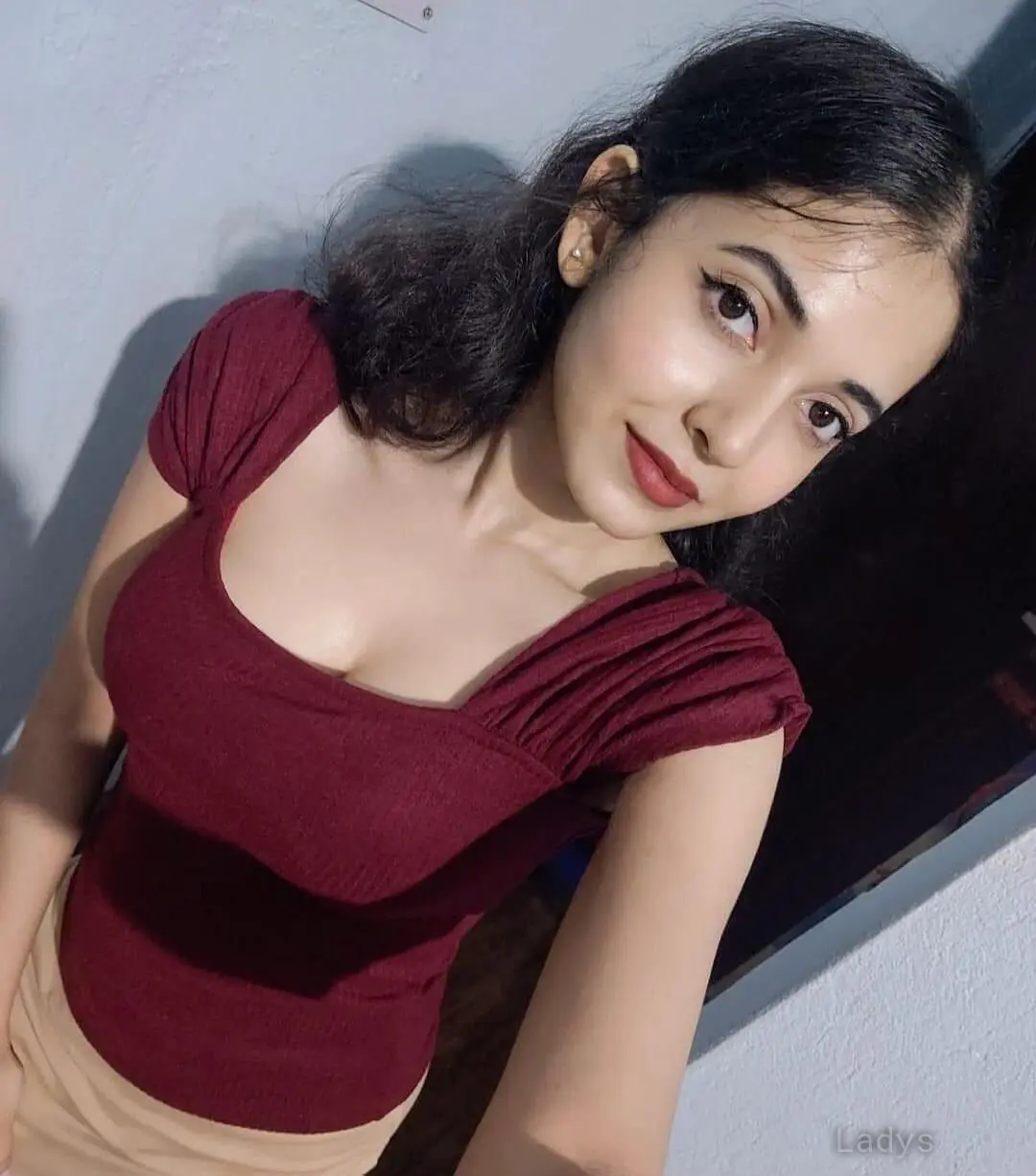 Soniya, 22 years beautiful nude Kolkata escorts girl, height  sm, Weight  kg