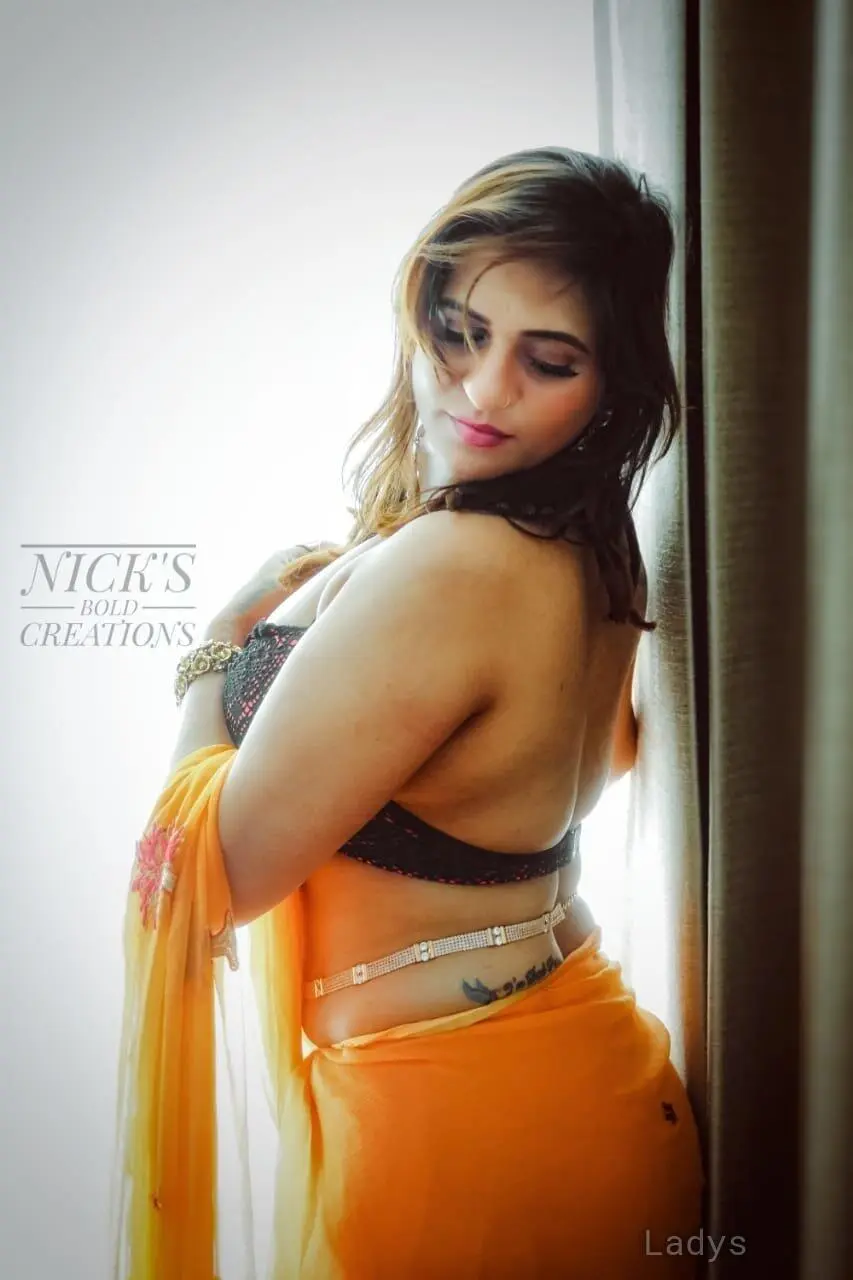 Taniya, 32 years beautiful nude Kolkata escorts girl, height 170 sm, Weight  kg
