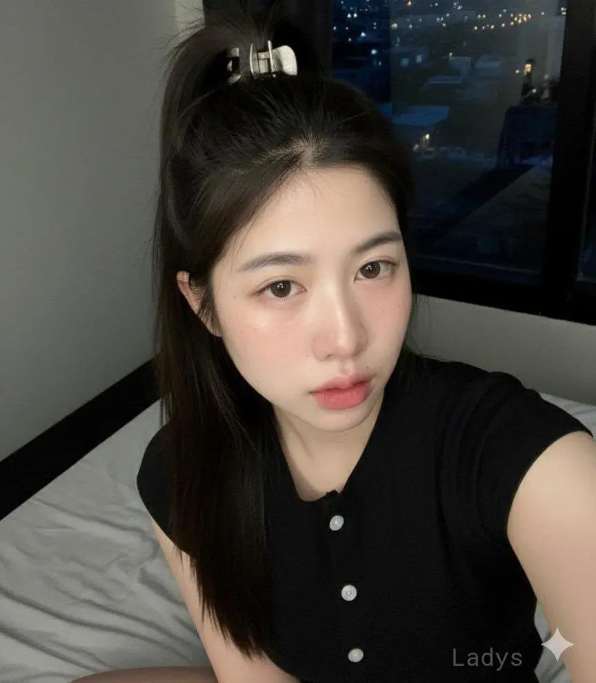 🫦Lucy🫦,  years old Krabi escort girl with big tits, height  sm, Weight  kg