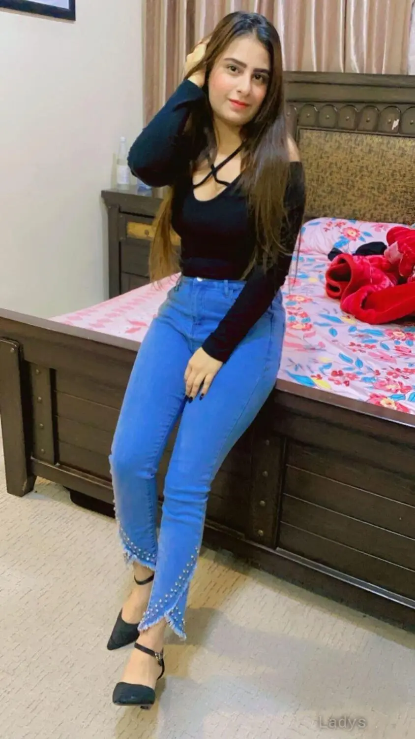 Anshi Model,  years old Kuala Lumpur escort girl with big tits, height  sm, Weight  kg