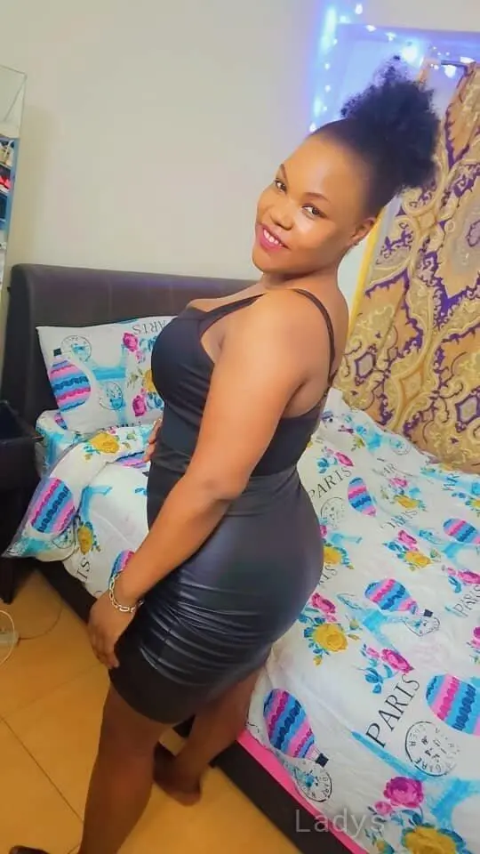 MINA, 25 years old Kuala Lumpur escort girl with big tits, height 165 sm, Weight  kg
