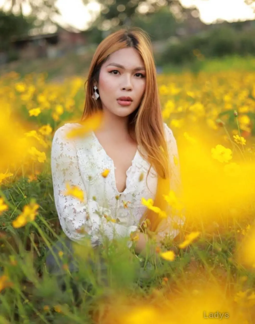 Olla, 24 years beautiful nude Kuala Lumpur escorts girl, height 160 sm, Weight  kg