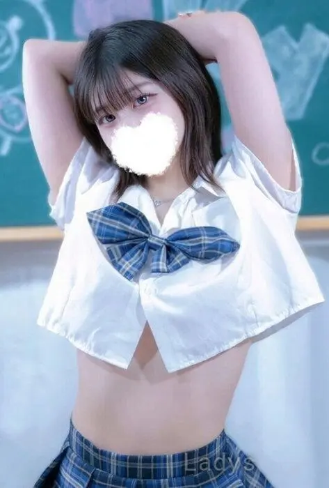 Rize Amayui, 18 years beautiful nude Kyoto escorts girl, height 151 sm, Weight 50 kg
