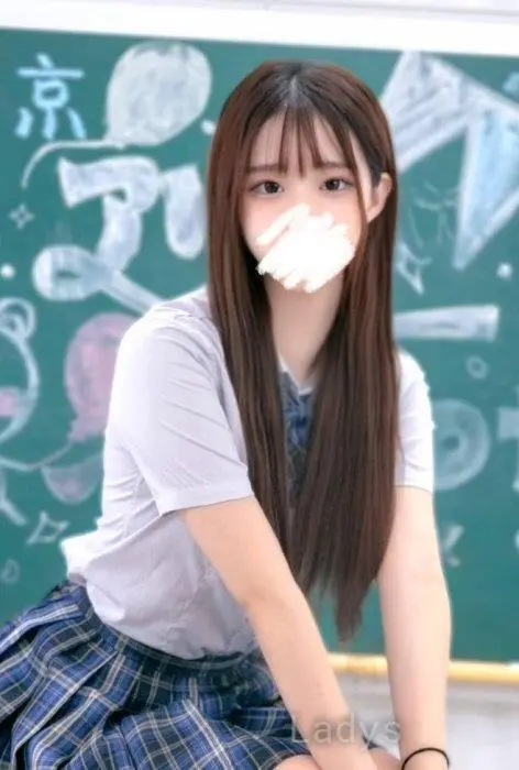 Uru Shirahana, 18 years beautiful nude Kyoto escorts girl, height 164 sm, Weight 53 kg