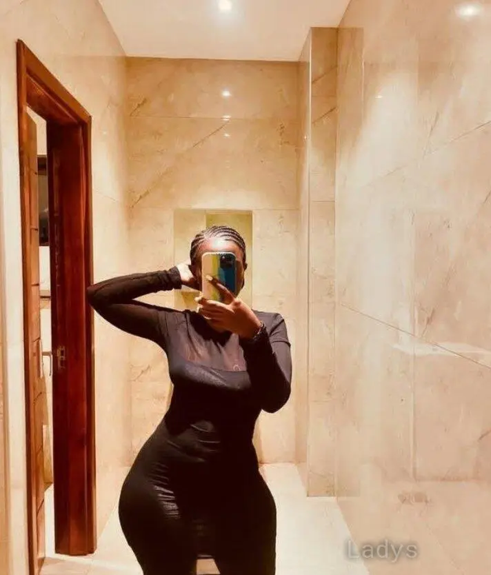 Jummy, 25 years old Lagos escort girl with big tits, height  sm, Weight  kg