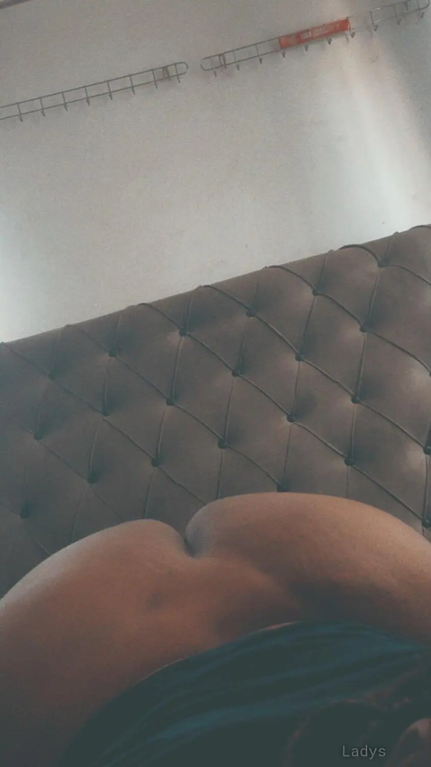 Karol, 26 years old Lagos escort girl with big tits, height 175 sm, Weight  kg