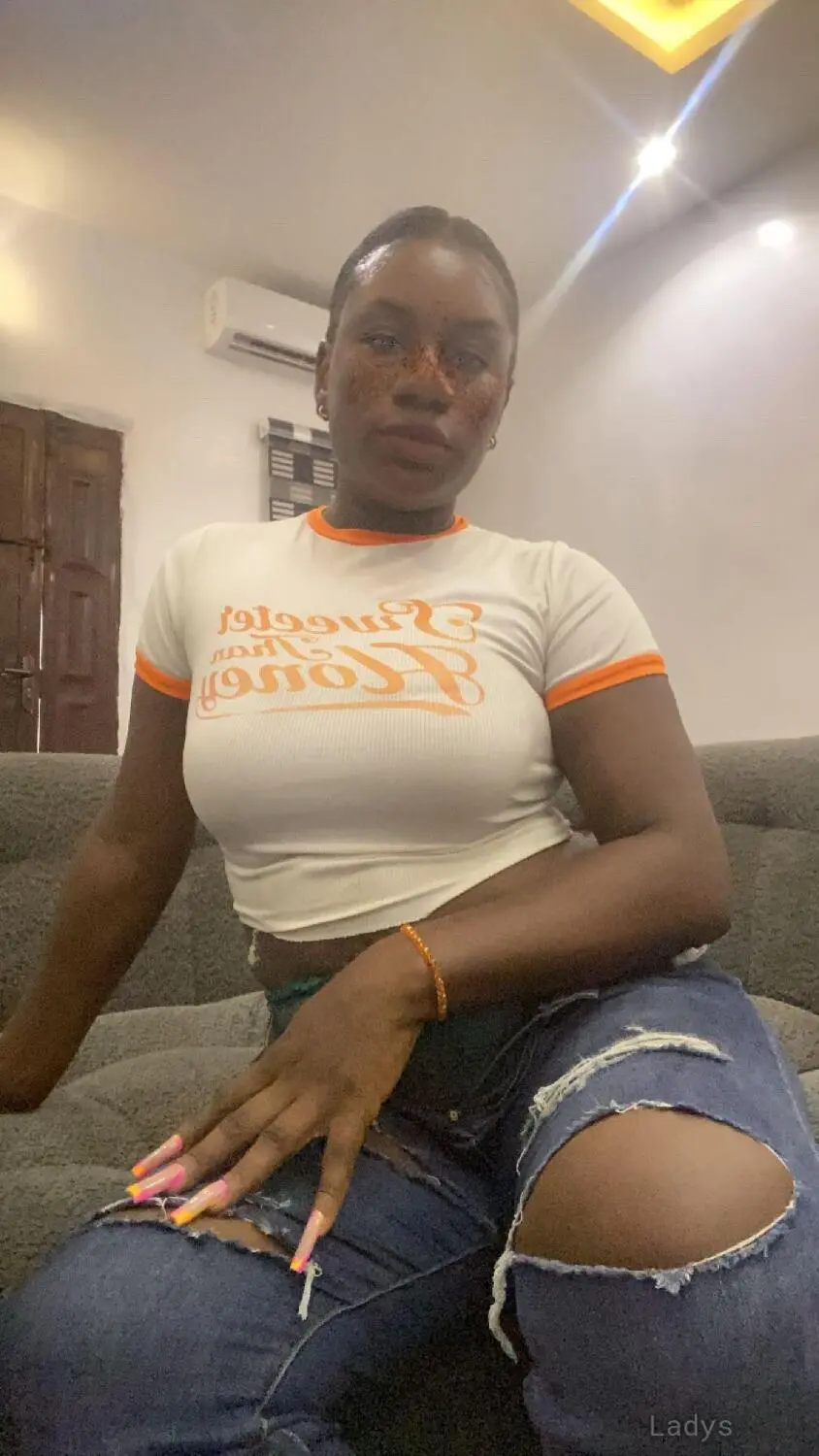 Racheal, 25 years old Lagos escort girl with big tits, height 152 sm, Weight kg