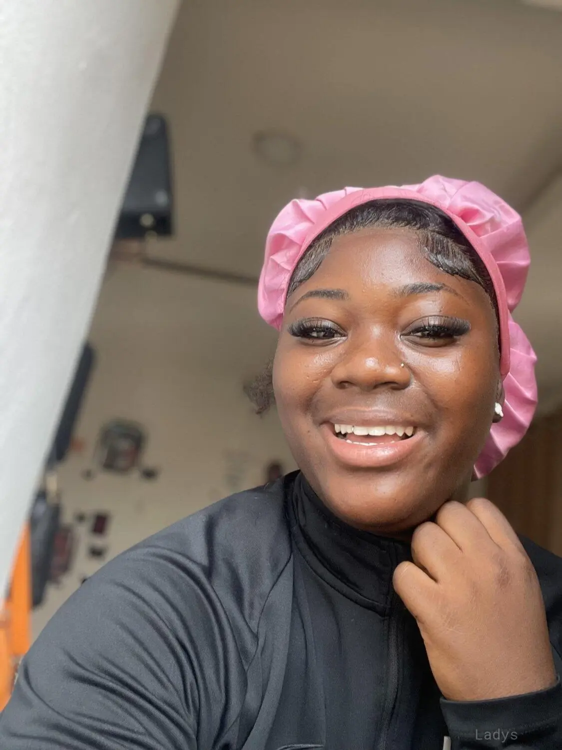 Scatqueenlizzy, 25 years old Lagos escort girl with big tits, height 166 sm, Weight  kg