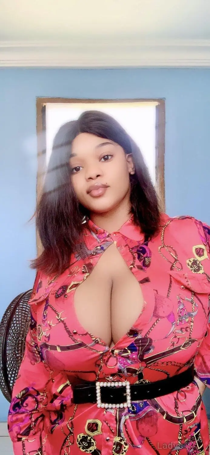 Lisa, 24 years beautiful nude Lagos escorts girl, height 173 sm, Weight  kg