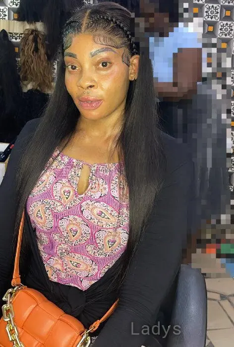 Nyla, 26 years beautiful nude Lagos escorts girl, height 190 sm, Weight 60 kg