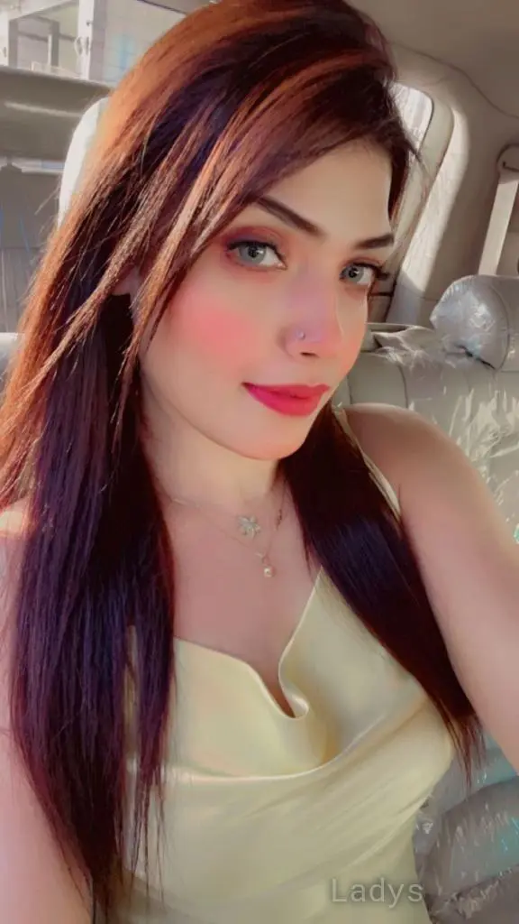 Escorts, 21 years beautiful nude Lahore escorts girl, height 166 sm, Weight  kg