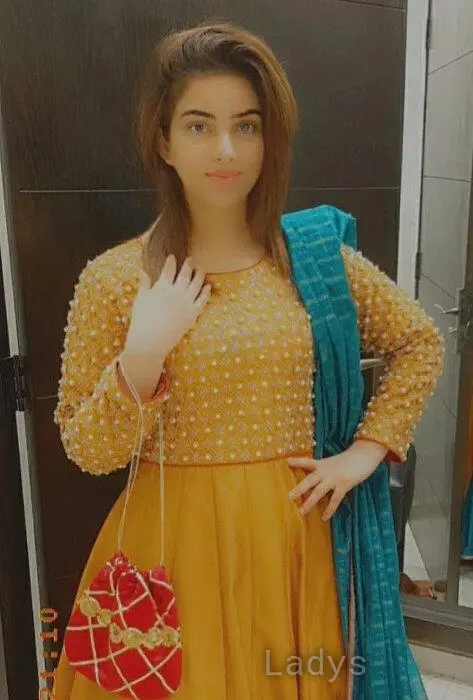 Sofia, 26 years beautiful nude Lahore escorts girl, height 167 sm, Weight 67 kg