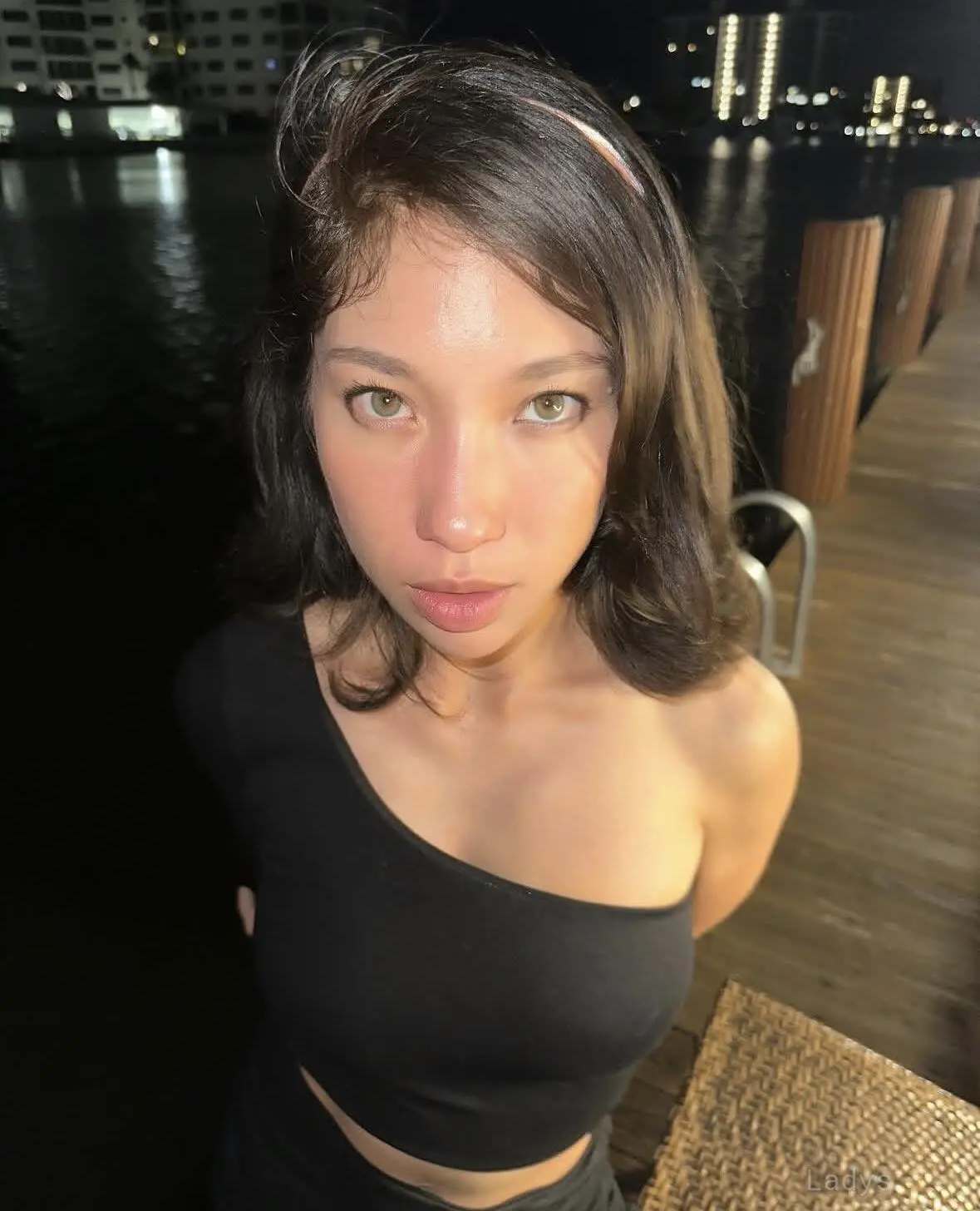 Julie bigeun, 26 years beautiful nude Lancaster escorts girl, height 171 sm, Weight 42 kg
