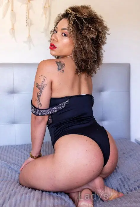 Anita, 27 years beautiful nude Las Palmas de Gran Canaria escorts girl, height 165 sm, Weight 52 kg