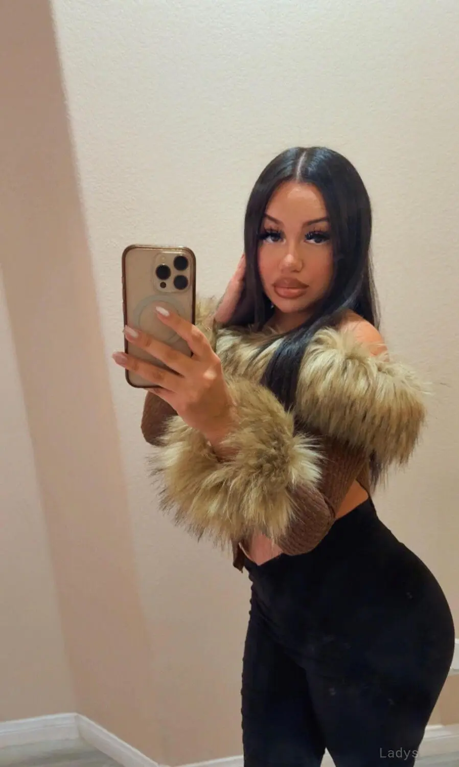 Amoura, 24 years beautiful nude Las Vegas escorts girl, height 158 sm, Weight 59 kg
