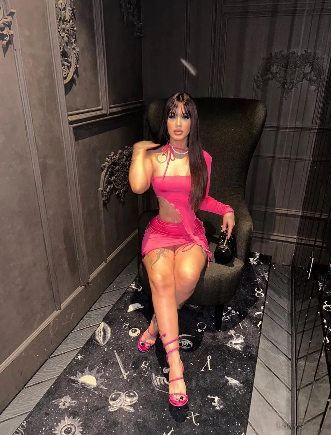 Bella, 25 years beautiful nude Las Vegas escorts girl, height 169 sm, Weight 50 kg