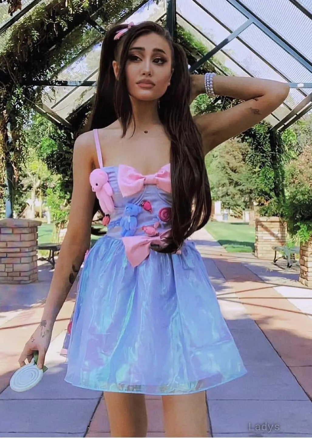 Paige Niemann, 21 years beautiful nude Las Vegas escorts girl, height 155 sm, Weight 46 kg