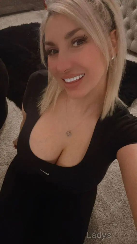 Tasty Taylor, 26 years beautiful nude Las Vegas escorts girl, height 170 sm, Weight 59 kg