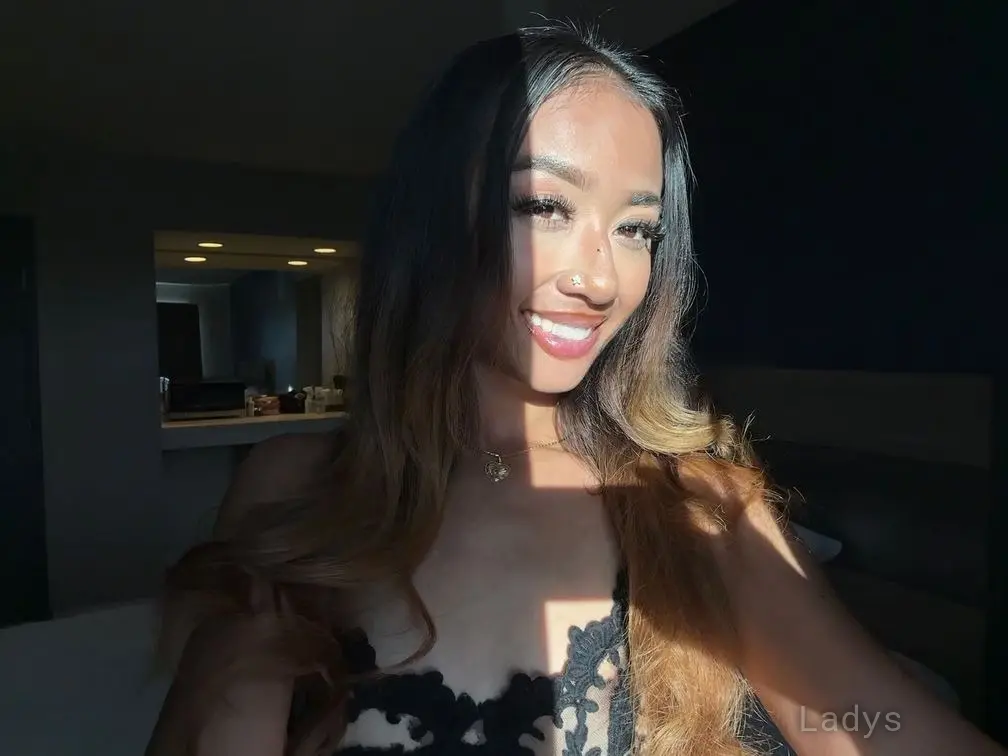 Yaya Vixen, 21 years beautiful nude Las Vegas escorts girl, height 167 sm, Weight 54 kg