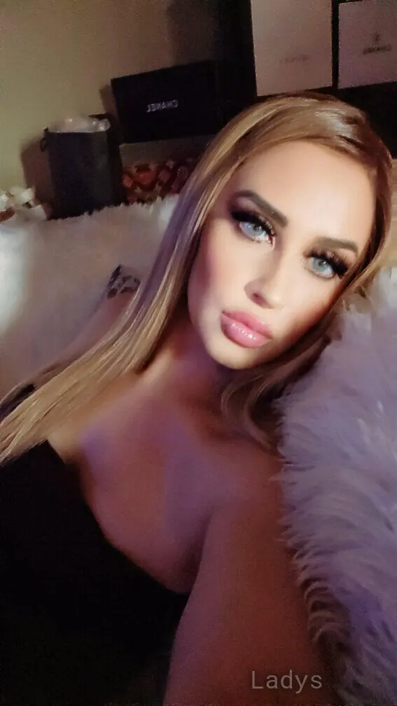 Zuleyha, 27 years beautiful nude Las Vegas escorts girl, height 160 sm, Weight 60 kg
