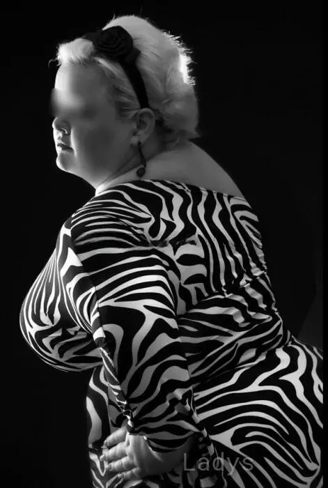 Betty Surprise, 42 years beautiful nude Leipzig escorts girl, height 169 sm, Weight 120 kg