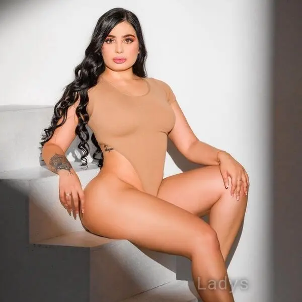 Sabrina Latina, 25 years beautiful nude Leipzig escorts girl, height 165 sm, Weight 80 kg
