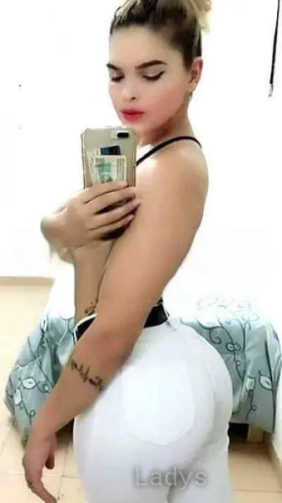 Roxana, 22 years beautiful nude León escorts girl, height 167 sm, Weight 61 kg