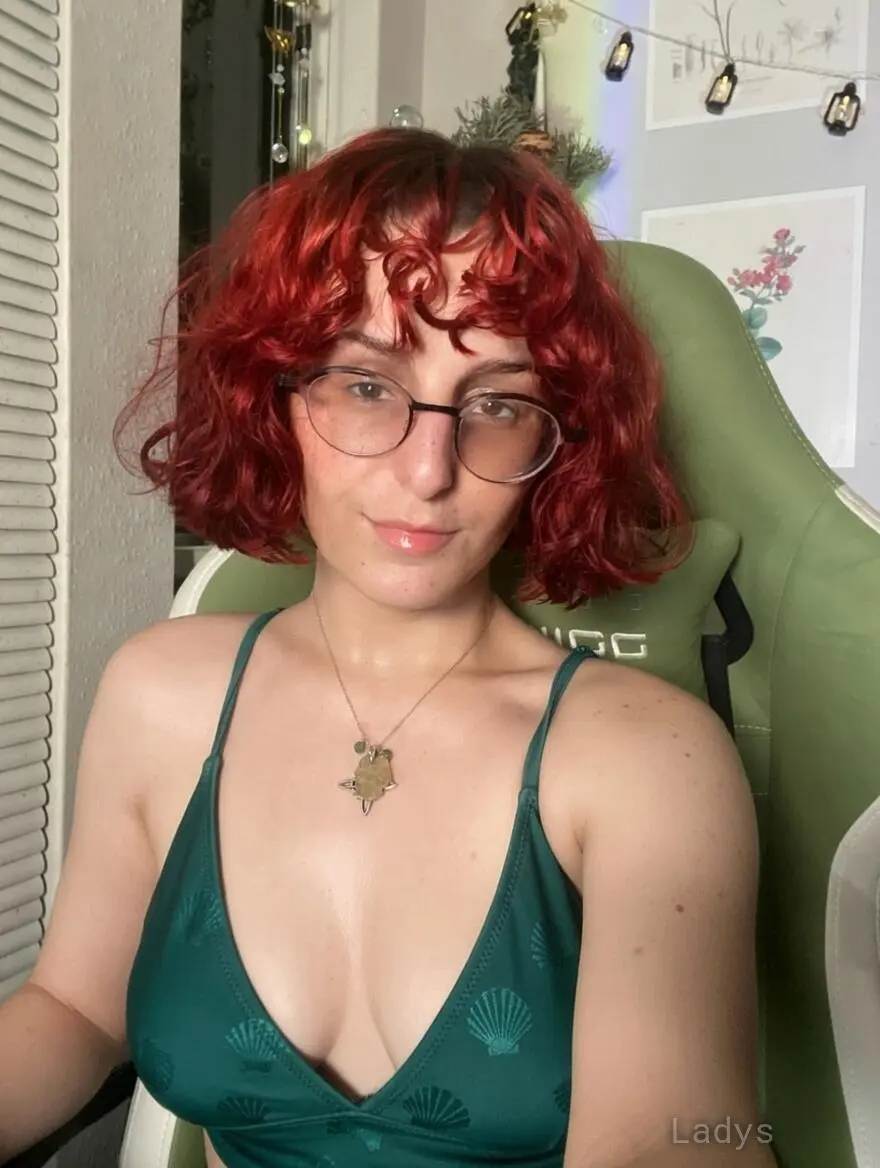 FEMME Célibataire dispo pour du réel, 28 years old Lille escort girl with big tits, height 162 sm, Weight 54 kg