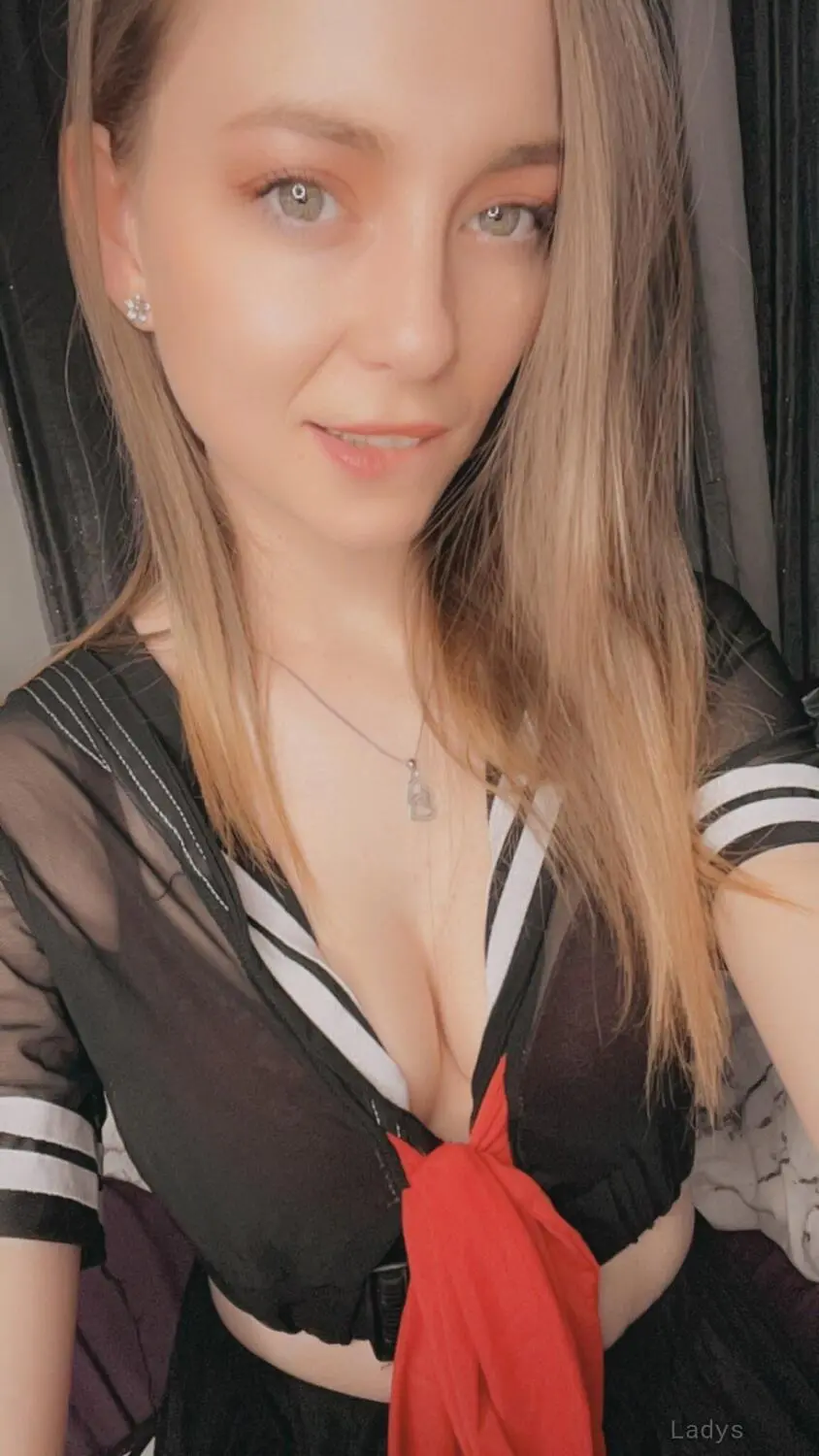 Coquine envie d’un moment intense, 26 years beautiful nude Lille escorts girl, height 165 sm, Weight 68 kg