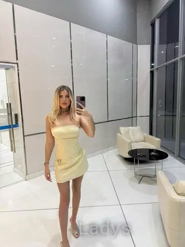 SHOWCAM_XANA, 29 years beautiful nude Lille escorts girl, height 167 sm, Weight 50 kg
