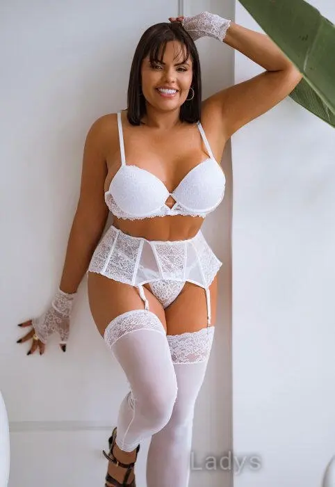 Viviane, 27 years beautiful nude Lille escorts girl, height 163 sm, Weight 51 kg