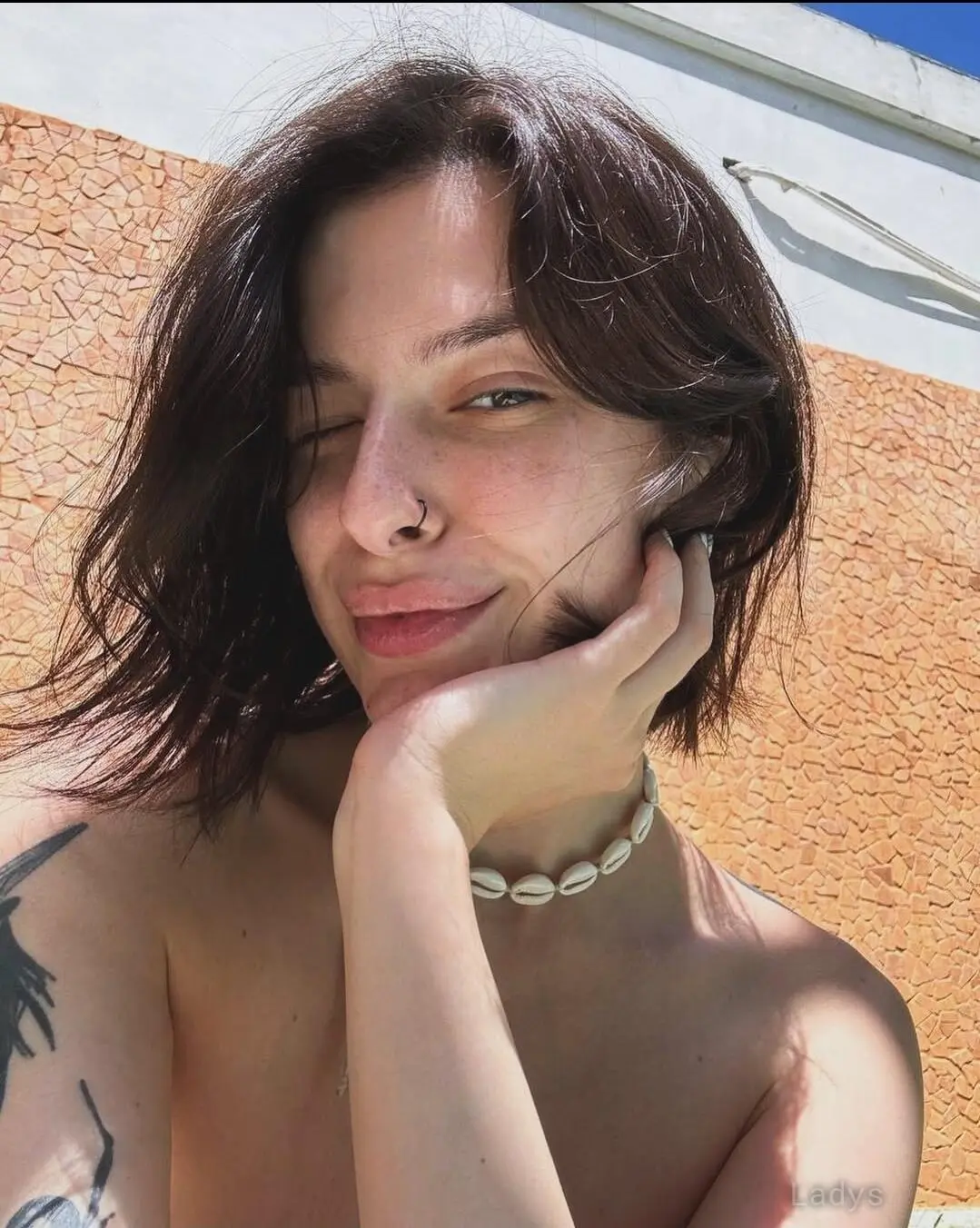 Olivia, 29 years beautiful nude Limoges escorts girl, height 170 sm, Weight 55 kg