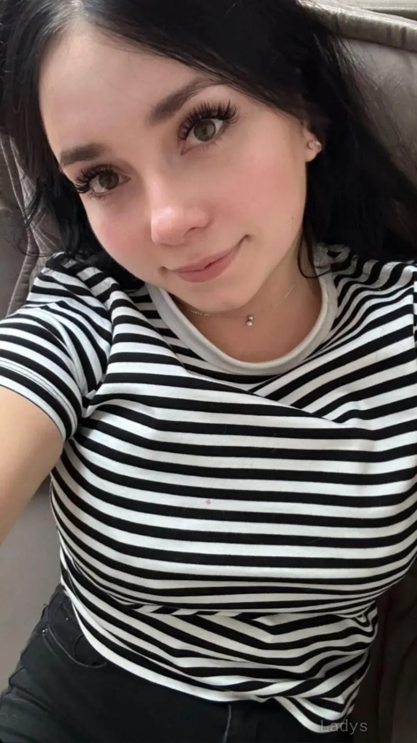 Sofia Meyer, 26 years old Limoux escort girl with big tits, height 174 sm, Weight 51 kg