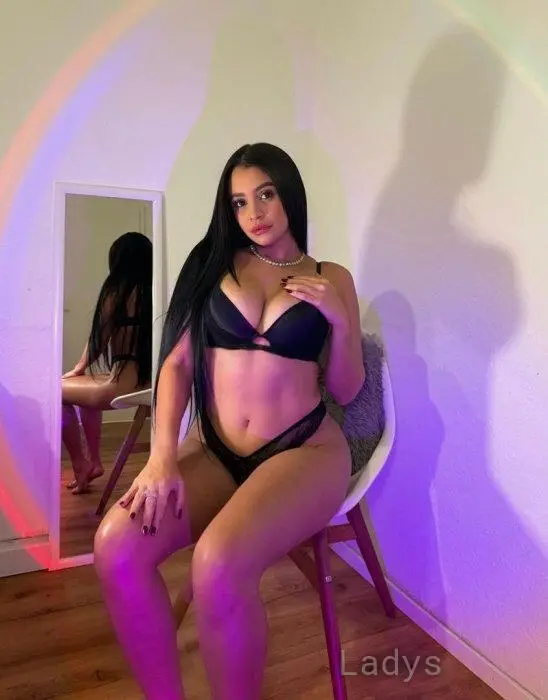 Amira, 23 years beautiful nude Limpertsberg escorts girl, height 160 sm, Weight 72 kg