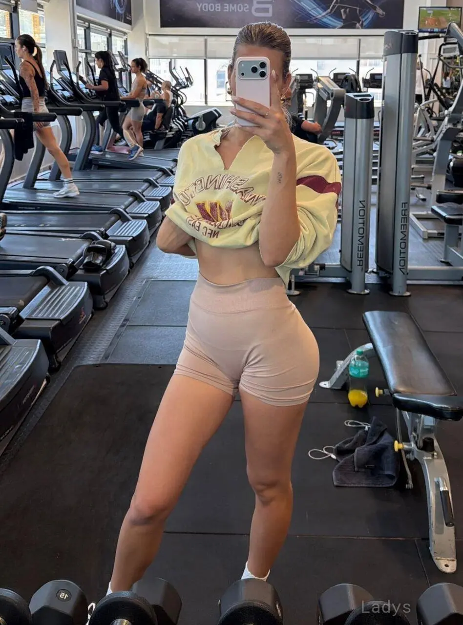 Ariana, years old Lisboa escort girl with big tits, height sm, Weight kg