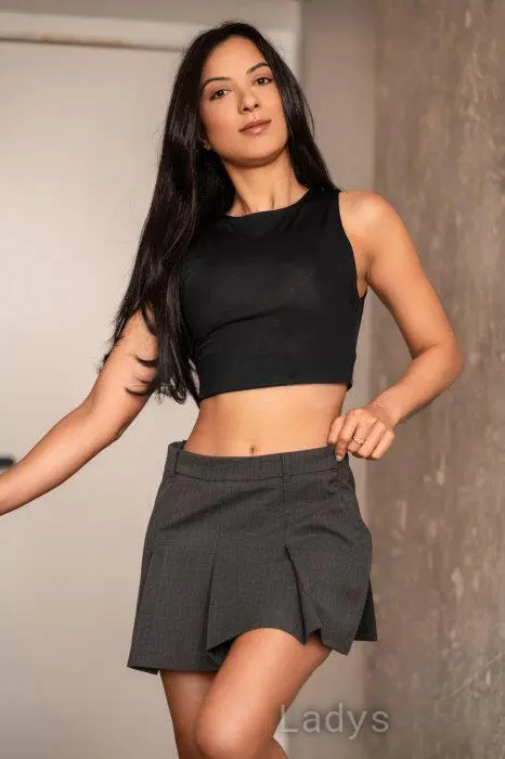 Kiara, 25 years old Lisboa escort girl with big tits, height 161 sm, Weight 47 kg