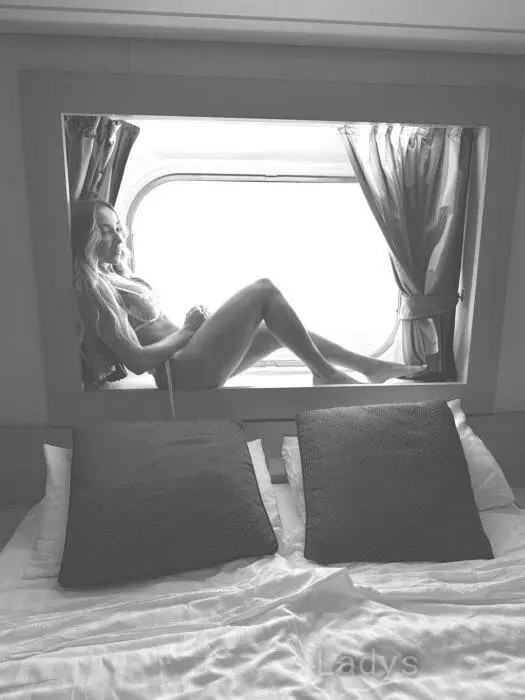 Beatriz, 27 years beautiful nude Lisboa escorts girl, height 167 sm, Weight 60 kg