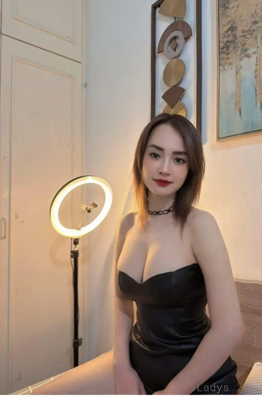 Jessica, 24 years latina escorts girl, height 163 sm, Weight  kg, listcrawler Abu Dhabi