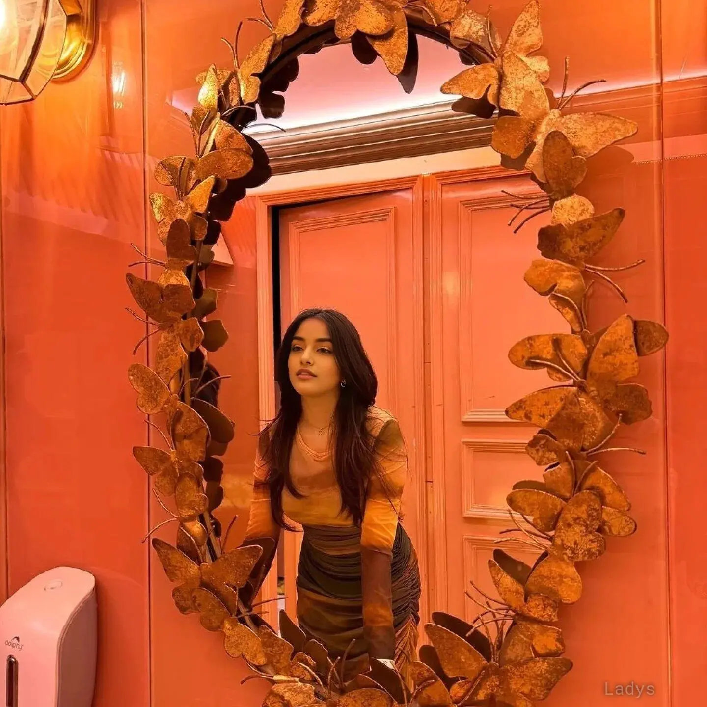 Palak, 22 years latina escorts girl, height 166 sm, Weight kg, listcrawler Abu Dhabi