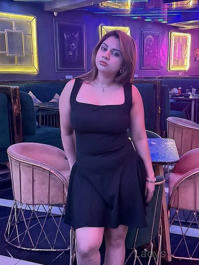 Pooja, 21 years latina escorts girl, height 170 sm, Weight  kg, listcrawler Abu Dhabi