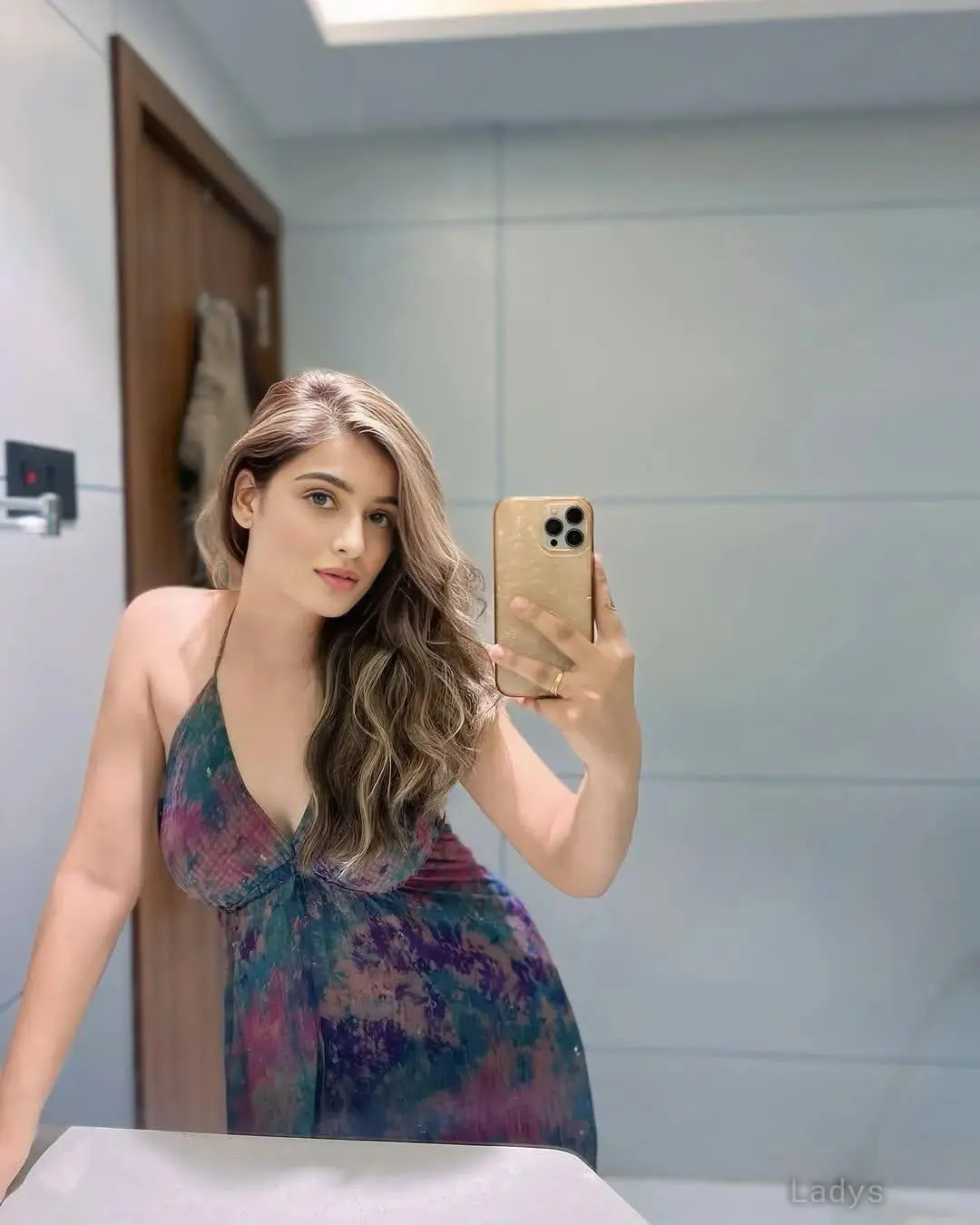 Riya, 23 years latina escorts girl, height 172 sm, Weight  kg, listcrawler Abu Dhabi