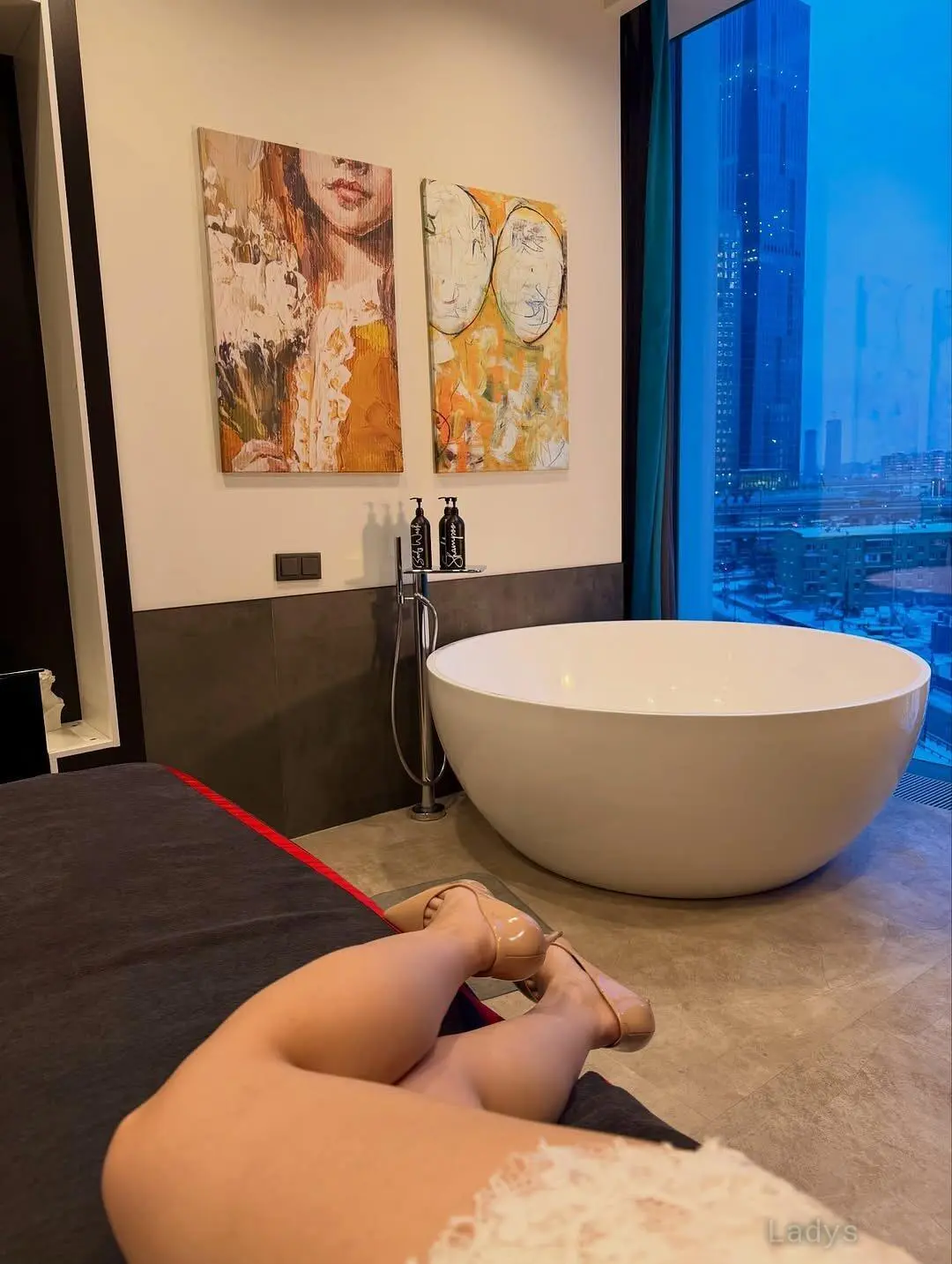 Lumina, 21 years latina escorts girl, height 167 sm, Weight kg, listcrawler Al Khobar