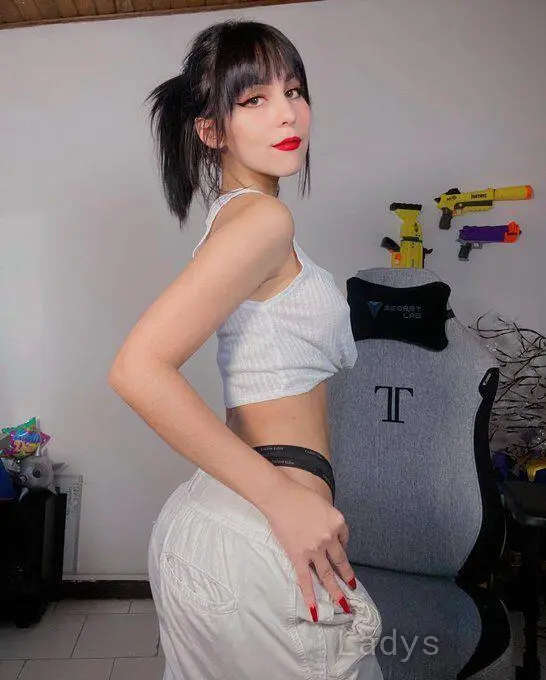 Rose, 24 years latina escorts girl, height 175 sm, Weight 39 kg, listcrawler Almere