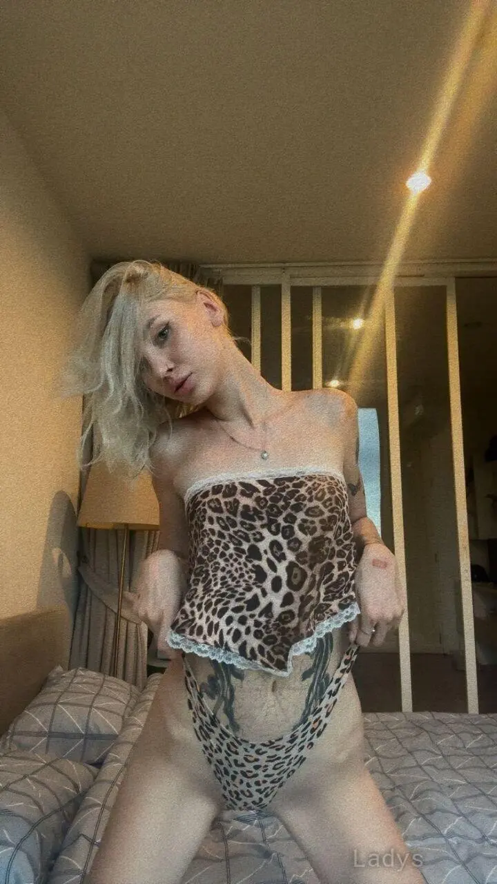Darina, 19 years latina escorts girl, height 178 sm, Weight kg, listcrawler Antalya